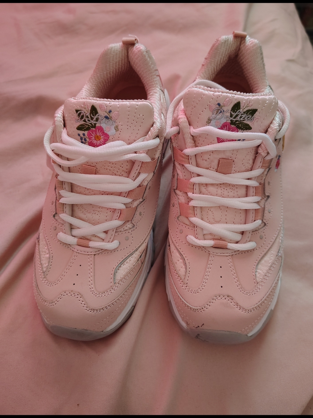 Skechers Women's Pink Floral D'Lites - Picture 2 of 5
